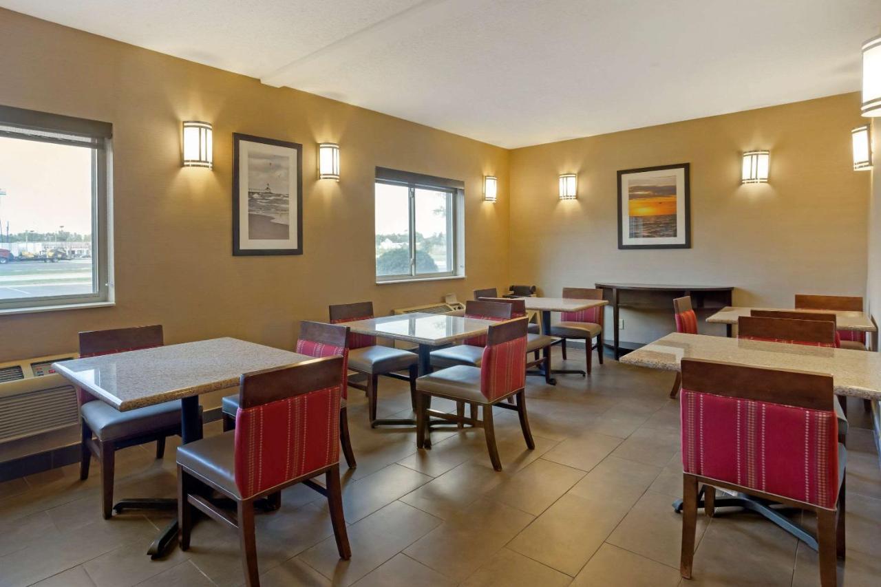 Comfort Inn Hobart-Merrillville I-65 Bagian luar foto