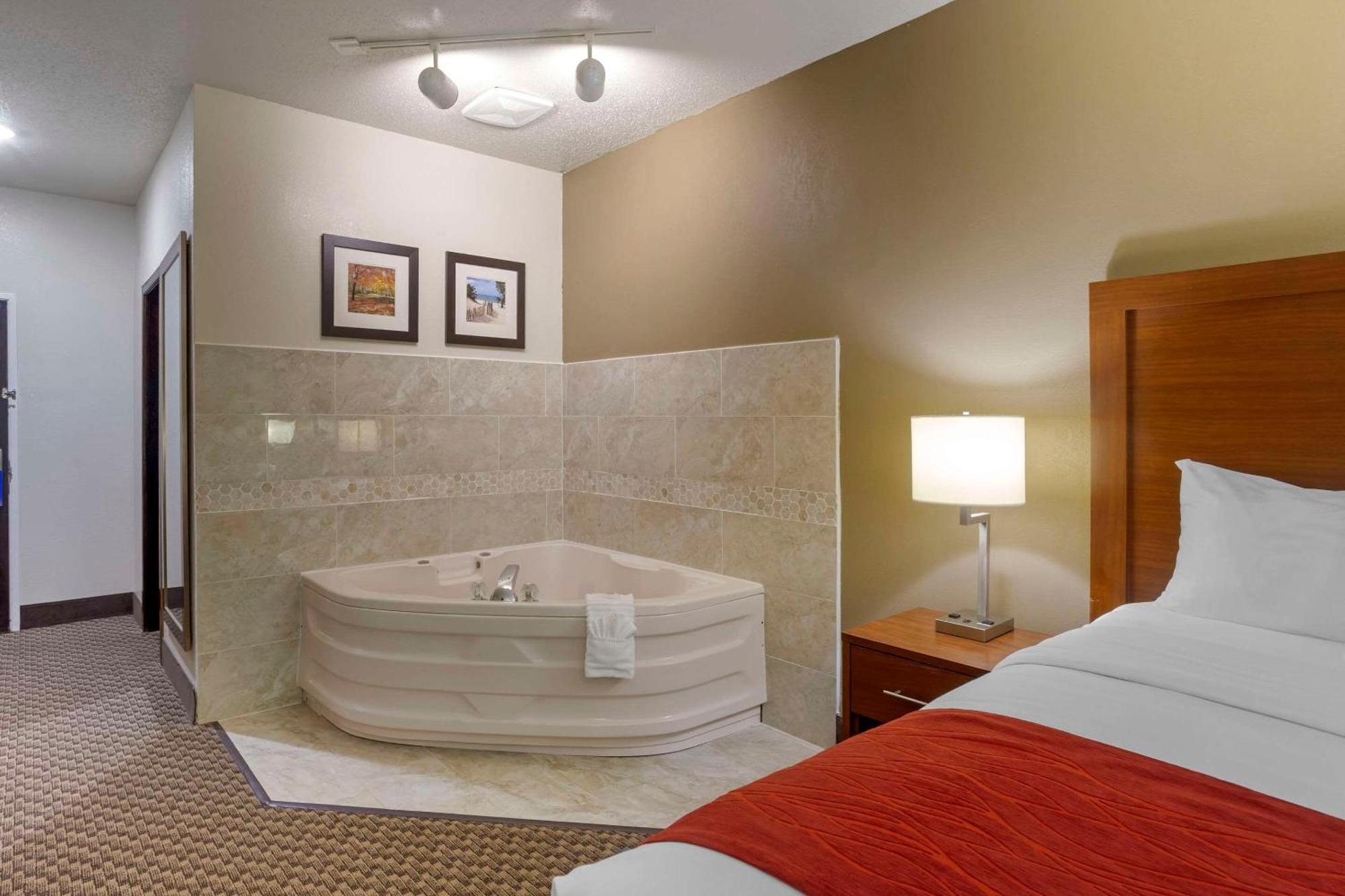 Comfort Inn Hobart-Merrillville I-65 Bagian luar foto